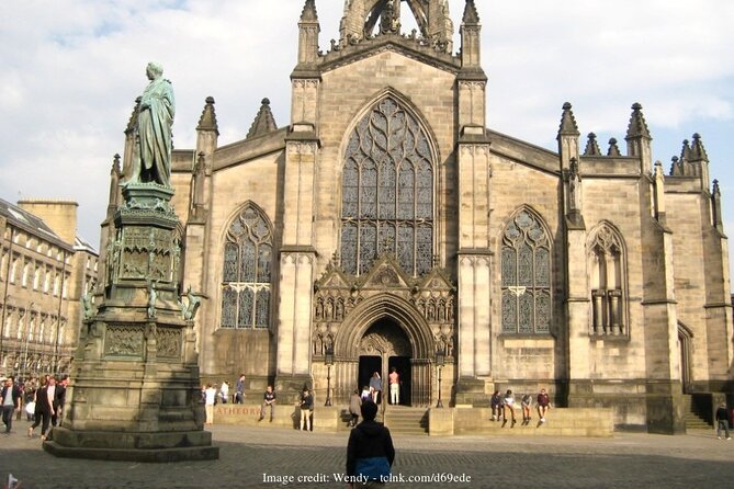 Private Full-Day Walking Tour in Edinburgh with Edinburgh Castle - A private walking day that gives Edinburgh context fast