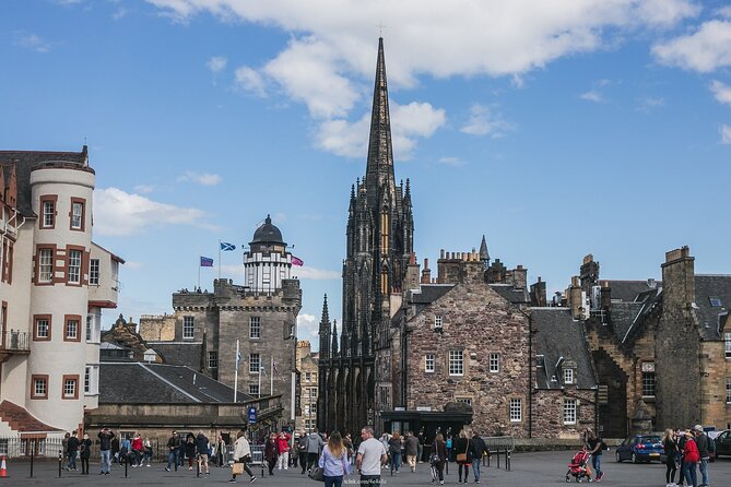 Private Full-Day Walking Tour in Edinburgh with Edinburgh Castle - Grassmarket lunch stop: a fun break you control
