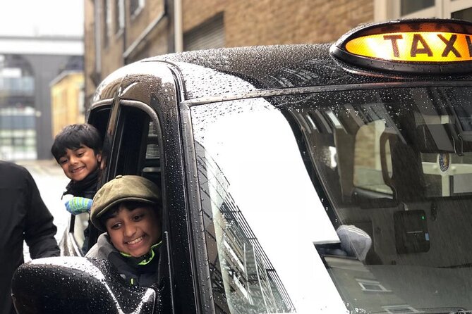 Private Half Day Tour of Edinburgh in a Black Cab - Edinburgh Castle for 30 Minutes: Iconic Views, Your Call on Tickets