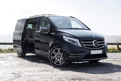 Private luxury transfer from Edinburgh Airport to Edinburgh - Who You’ll Meet: Signboard Pickup and the Human Factor