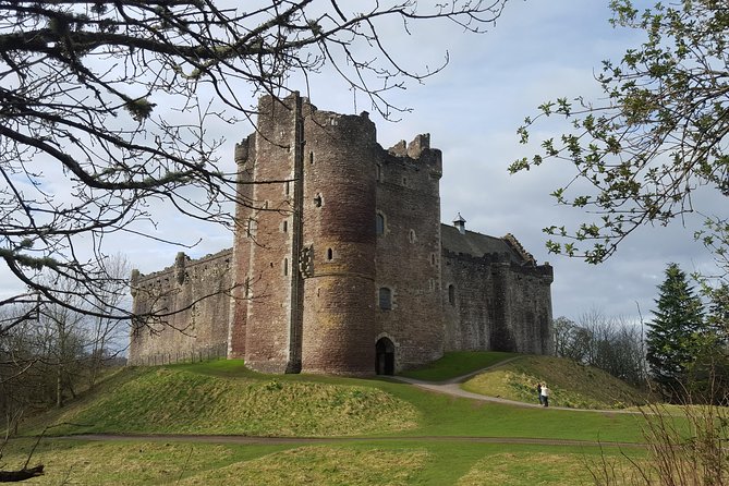 Private Outlander Day Tour from Edinburgh - A private Outlander day trip built for the show’s biggest stops