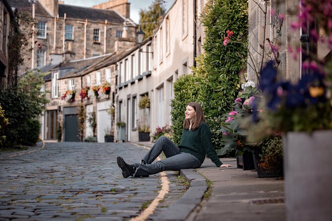 Private Photoshoot in Edinburgh with a Professional Photographer - Stop 5: The Royal Mile for street-level Edinburgh energy