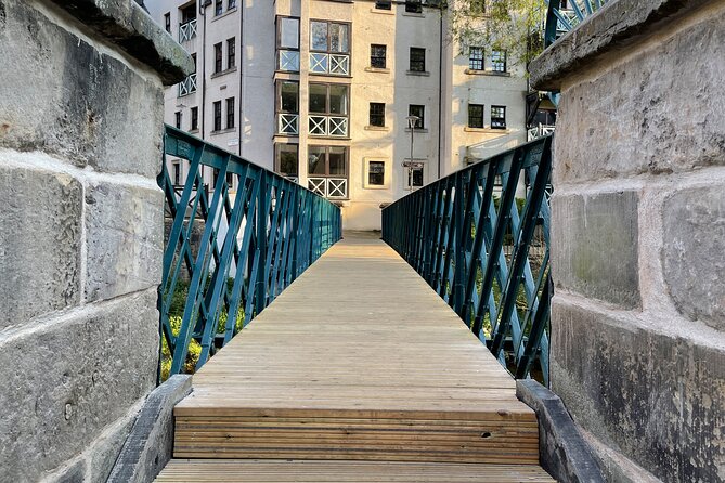 Private Royal Mile Walking Tour - A lesser-known Royal Mile stop: the kind of detail you’d miss alone