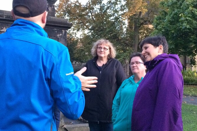 Private Royal Mile walking tour - Discover the history of our most famous street - Closes and Wynds: The Real Edinburgh Bonus