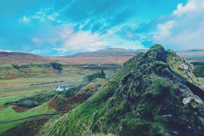 Private Scottish Highlands and Loch Ness Tour from Edinburgh - The Morning Run West: Kelpies, Stirling, and Doune Castle Views