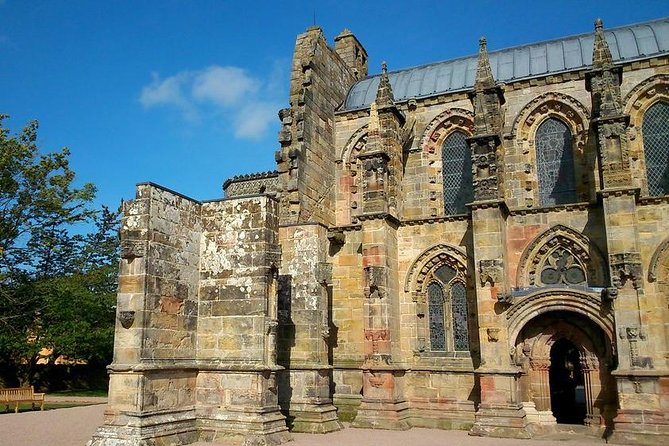 Private Shore Excursion: Edinburgh City and Rosslyn Chapel - Royal Mile: Medieval Edinburgh, Castle Views, and Holyroodhouse Photo-Stops