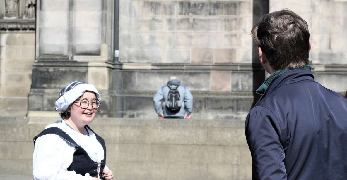 Private tour: History and Mystery in Edinburgh's Old Town - Starting at Holyrood: where the story climbs to the Royal Mile