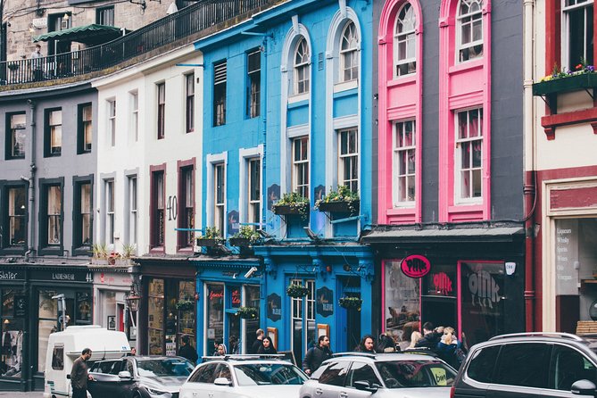 Private Walking Tour: Edinburgh Highlights, including entry to Edinburgh Castle - Canongate Kirk and Holyrood: worship that’s still happening, plus the royal frame