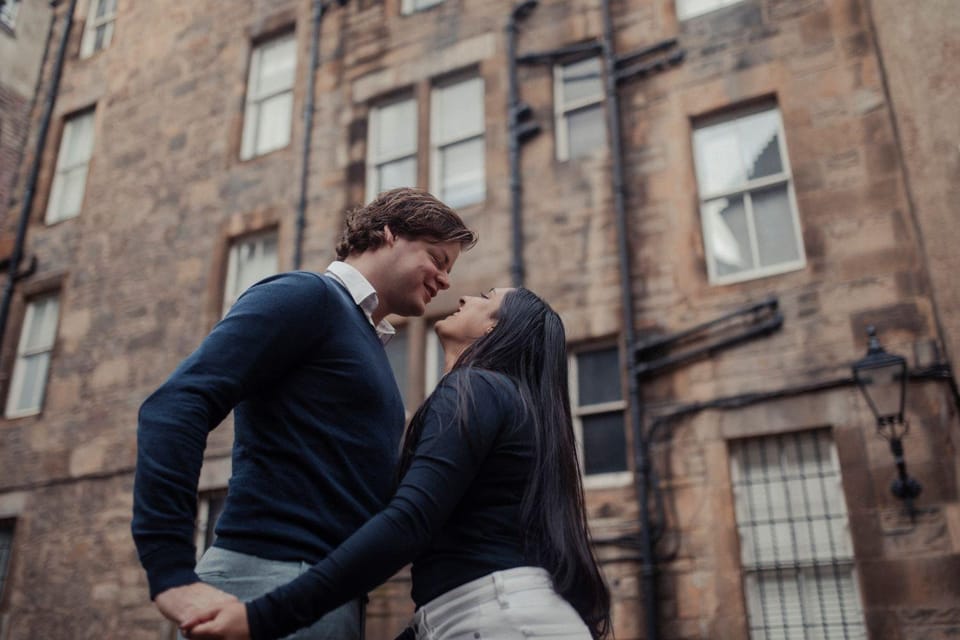 Romantic Photoshoot Experience for Couples in Edinburgh - A Small Reality Check on Timing and Flexibility