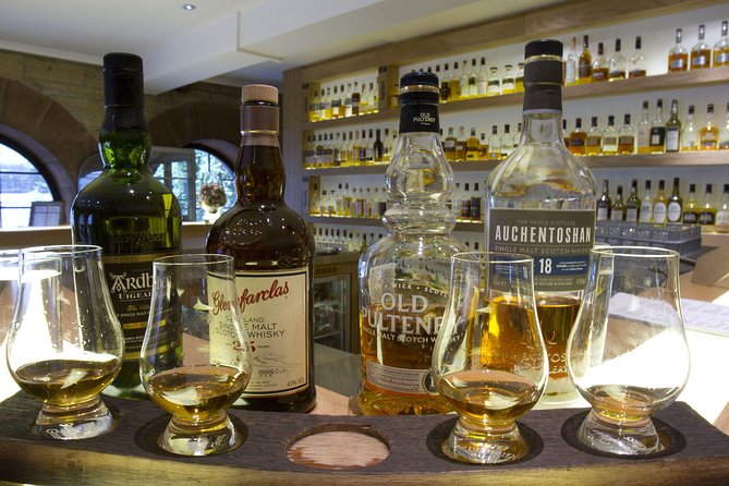 Scotch Tour Edinburgh with a Local Expert: Private & 100% Personalized - Old Town Whiskey Walking: Royal Mile Vibes and Local Stories