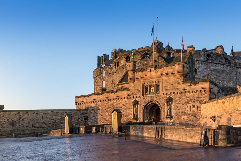 Skip-the-line Edinburgh Castle with Old Town Walking Tour - Military monuments you can spot (even if you don’t love museums)