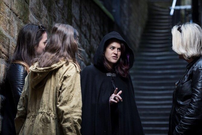 Small Group Ghost Tour incl. Underground Vaults & free drink in Megget's Cellar - Who This Ghost Tour Fits Best (and Who Should Think Twice)