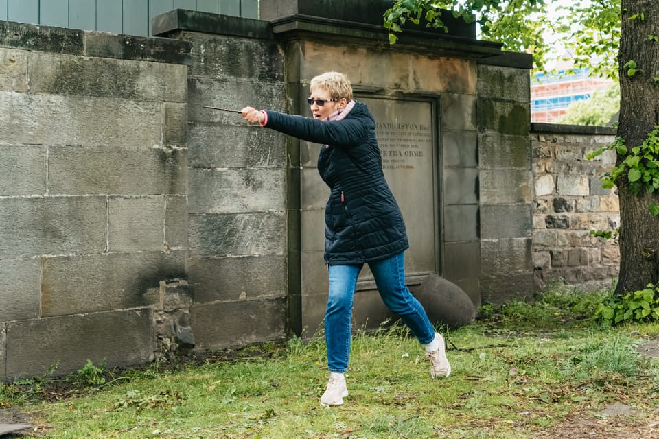 Spanish Language : Original Harry Potter Tour of Edinburgh - Potterrow and the Streets That Borrow Their Mood From the Books