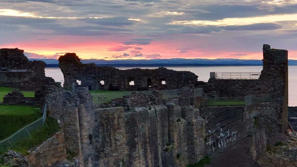 St Andrews: Guided Walking Tour, 12pm, 2pm daily - Swilkan Bridge: the classic photo stop you’ll actually remember