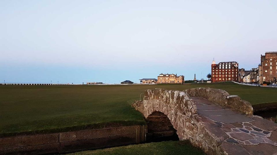 St Andrews: Guided Walking Tour, 12pm, 2pm daily - Scotland’s meridian line, the Knights Templar link, and Queen Mary’s House