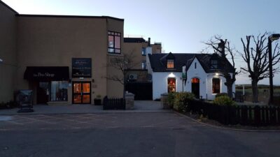 St Andrews: Town, Golf, and Old Course History Tour - St Salvator’s College quadrangle and chapel: where the town learns to think