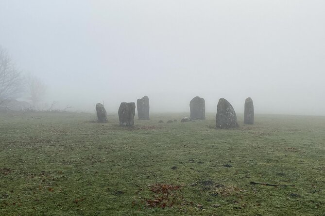 Stirling Castle, Highlands and standing stones experience. - Kenmore and the high road: big views, a photo break, and a heather whisky moment