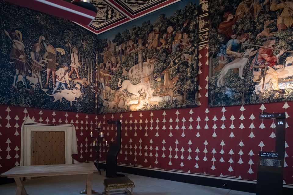 Stirling Castle: Skip-the-Line Guided Tour in Spanish - Key Things To Know Before You Go