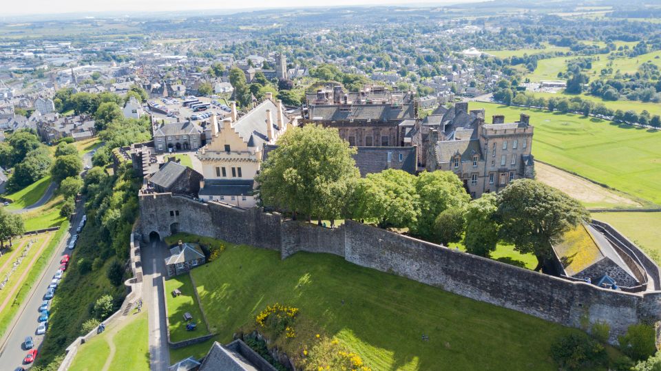 Stirling Castle: Skip-the-Line Guided Tour in Spanish - Price and Value: Is $45 Worth It?