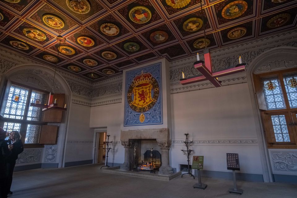Stirling Castle: Skip-the-Line Guided Tour in Spanish - The Scottish Wars of Independence Connection (Wallace and Bruce)