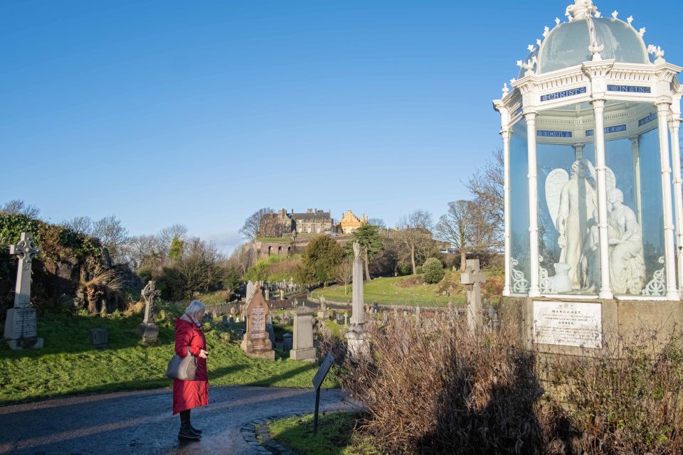 Stirling: Historical Walking Tour in Spanish - Holy Rude Church and King James VI’s Coronation