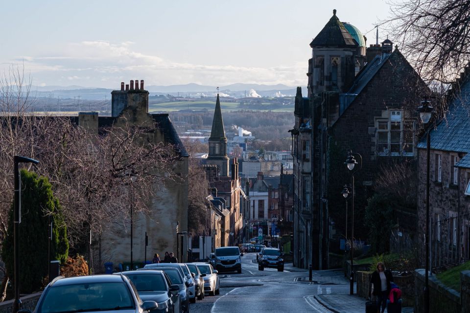 Stirling: Historical Walking Tour in Spanish - Stirling as the Door to the Highlands