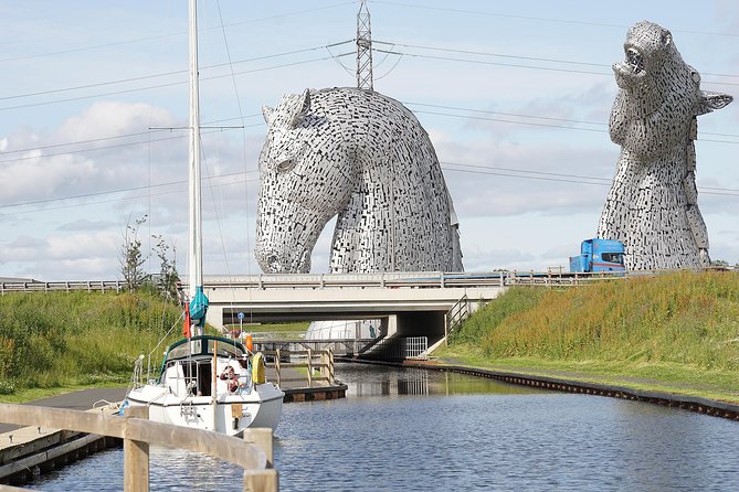 the World Famous Kelpies and Stirling Castle small group tours - Stirling Castle in One Hour: Views, Walkways, and Ticket Reality
