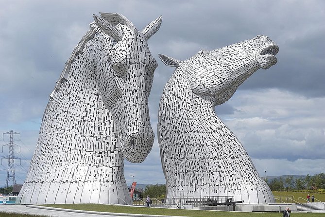 the World Famous Kelpies and Stirling Castle small group tours - Falkirk Wheel: Watch the Canal Boats Rise (But Plan for the Ride)