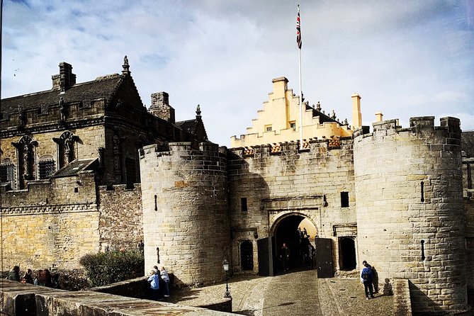 Warriors & Wilderness: Braveheart & Stirlingshire Day Trip - From Edinburgh hotel pickup to a private Stirling-powered day